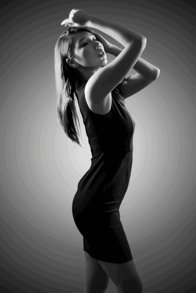 p1088691 モノクロ